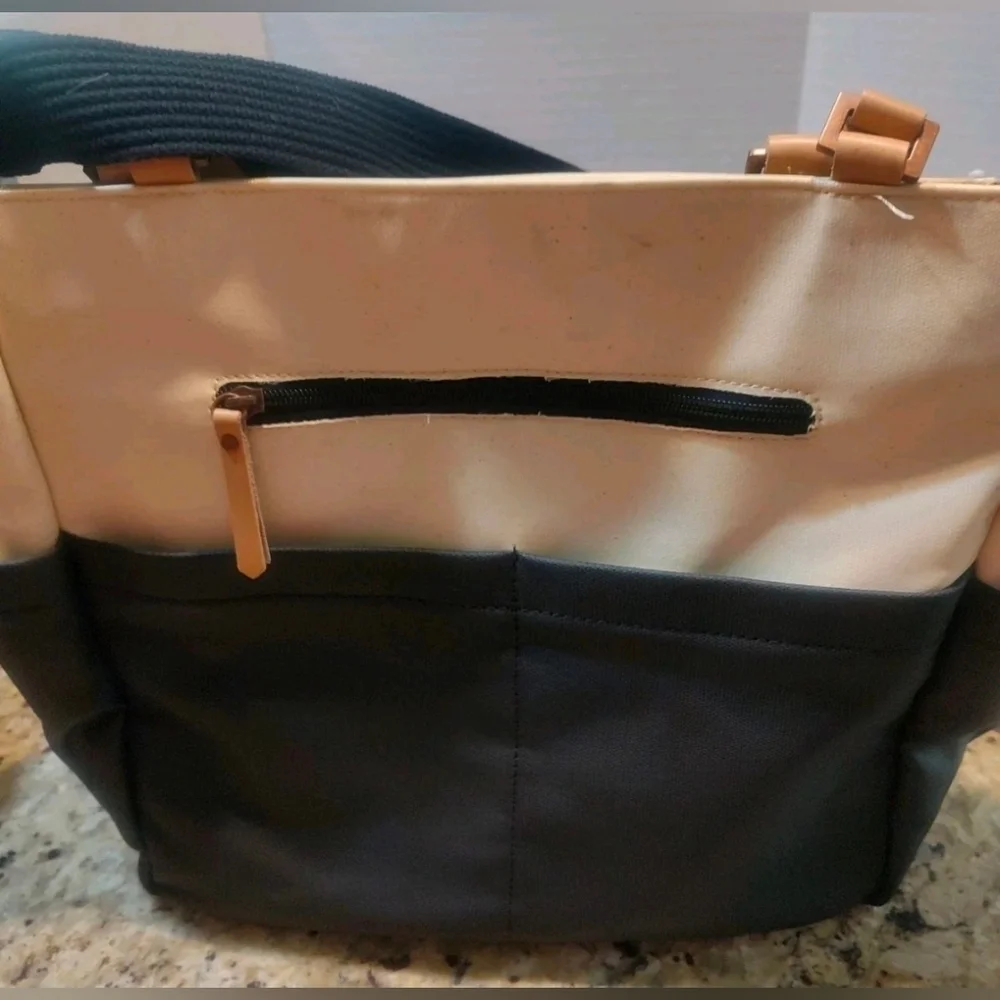 Petunia Pickle Bottom Diaper Bag Black Cream Changing Pad Wipe Container Copper